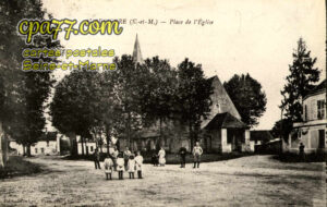 Aubepierre Ozouer Le Repos (Seine-et-Marne) - Place de l&rsquo;Eglise