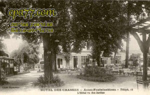Avon (Seine-et-Marne) - Hôtel des Cascades, vu des Jardins