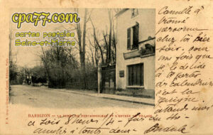 Barbizon (Seine-et-Marne) - La Fôret de Fontainebleau et l&rsquo;Entrée du Village