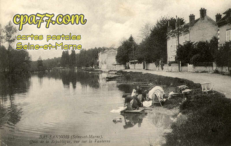 Bois Le Roi (Seine-et-Marne) - Bas-Sannois – Quai de la République, vue sur la Vauterre