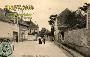 Boissettes (Seine-et-Marne) - La Place du Pavé