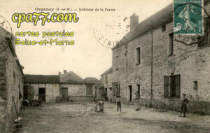 Boissise Le Roi (Seine-et-Marne) - Intérieur de la Ferme