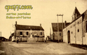 Bougligny (Seine-et-Marne) - Monument aux Morts