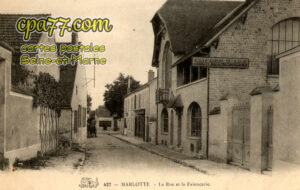 Bourron Marlotte (Seine-et-Marne) - 427. – Marlotte – La Rue et la Faïencerie
