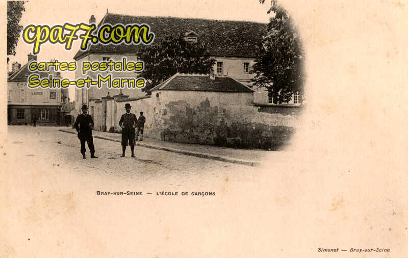 Bray Sur Seine (Seine-et-Marne) - L&rsquo;Ecole des Garçons