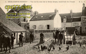 Brie Comte Robert (Seine-et-Marne) - Vue sur la cour de la ferme Galpin, boulevard de l&rsquo;Ouest