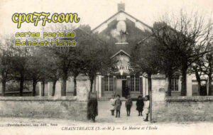 Chaintreaux (Seine-et-Marne) - La Mairie et l&rsquo;Ecole