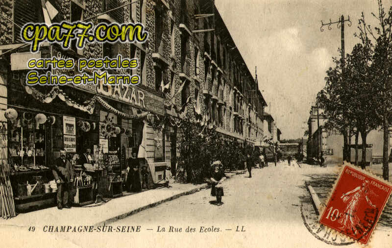 Champagne Sur Seine (Seine-et-Marne) - La Rue des Ecoles