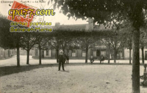 Champeaux (Seine-et-Marne) - La Place