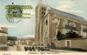 Champeaux (Seine-et-Marne) - Eglise – Place du Cloître