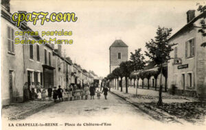 La Chapelle La Reine (Seine-et-Marne) - Place du Château-d&rsquo;Eau