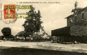 Les Chapelles Bourbon (Seine-et-Marne) - Place de la Mairie