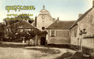 Charmentray (Seine-et-Marne) - Place de l&rsquo;Eglise