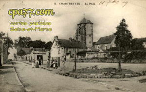 Chartrettes (Seine-et-Marne) - La Place