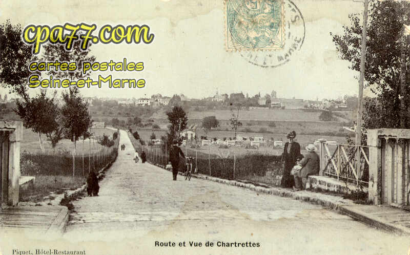 Chartrettes (Seine-et-Marne) - Route et vue de Chartrettes