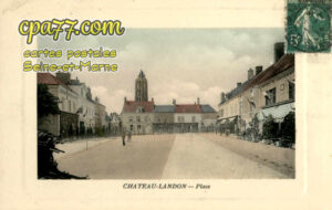 Château Landon (Seine-et-Marne) - Place