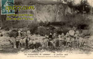 Château Landon (Seine-et-Marne) - La Catastrophe de Lorroy- 21 Janvier 1910 – Les Soldats de l’Infanterie cherchant la dernière victime