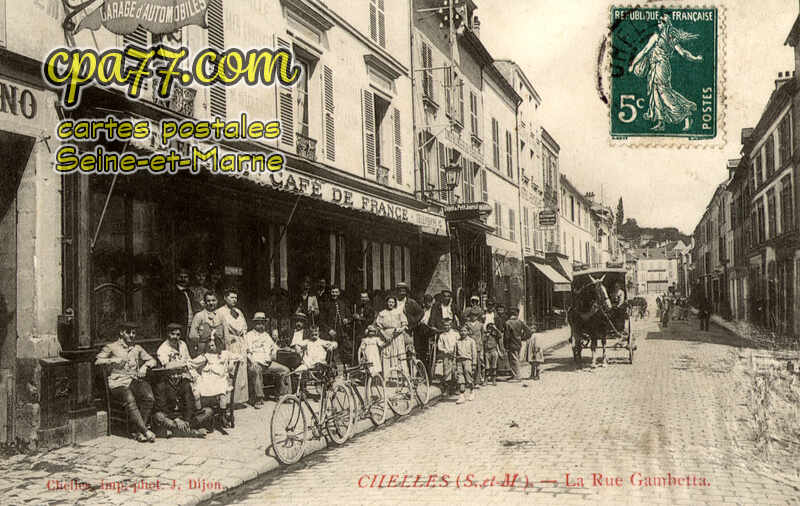 Chelles (Seine-et-Marne) - La Rue Gambetta