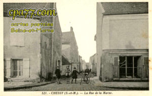 Chessy (Seine-et-Marne) - La Rue de la Marne