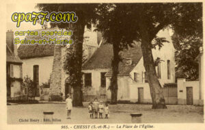 Chessy (Seine-et-Marne) - La Place de l&rsquo;Eglise
