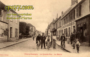 Chevry Cossigny (Seine-et-Marne) - La Grande-Rue – La Mairie