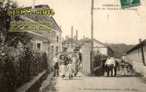 Combs La Ville (Seine-et-Marne) - Sortie des Ouvriers de la Verrerie