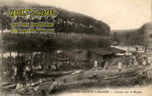 Condé Ste Libiaire (Seine-et-Marne) - Lavoirs sur la Marne