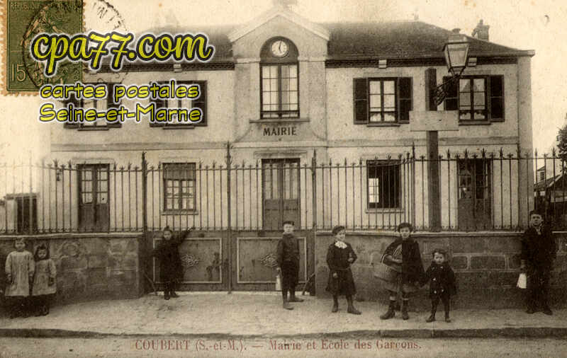 Coubert (Seine-et-Marne) - Mairie et Ecole des Garçons