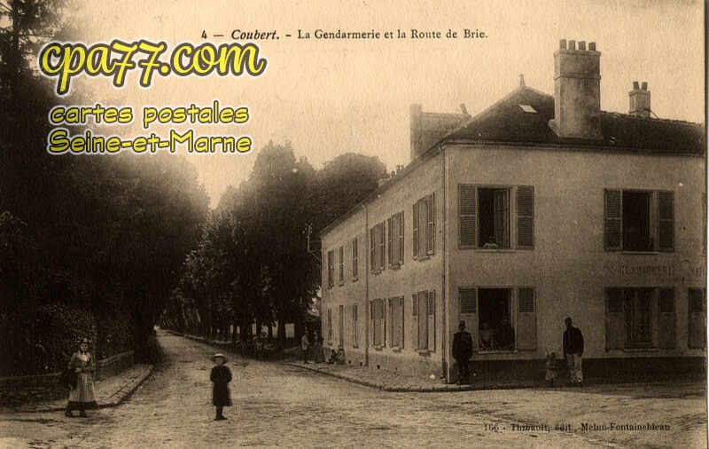 Coubert (Seine-et-Marne) - La Gendarmerie et la Route de Brie