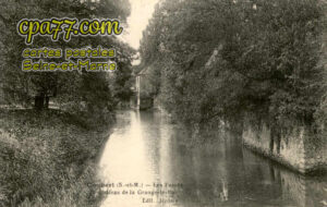 Coubert (Seine-et-Marne) - Les Fossés -Château de la Grange-le-Roi