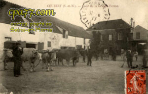 Coubert (Seine-et-Marne) - Cour de la Grande Ferme