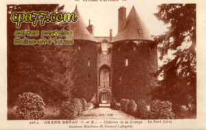 Courpalay (Seine-et-Marne) - Grand Bréau – Château de la Grange – Le Pont Levis