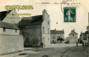 Courtry (Seine-et-Marne) - Place de l&rsquo;Eglise