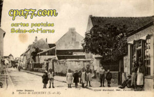 Courtry (Seine-et-Marne) - L&rsquo;Entrée du Village