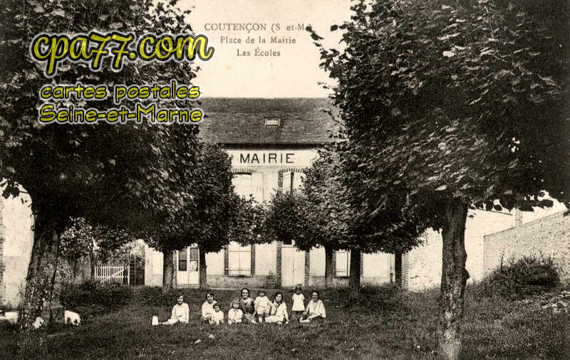 Coutencon (Seine-et-Marne) - Place de la Mairie – Les Ecoles