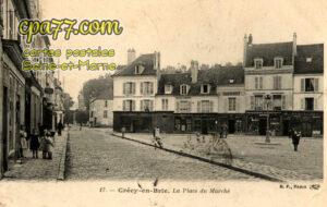 Crécy La Chapelle (Seine-et-Marne) - La Place du Marché