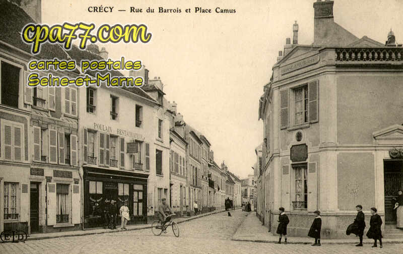 Crécy La Chapelle (Seine-et-Marne) - Rue du Barrois et Place Camus