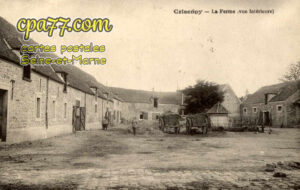 Crisenoy (Seine-et-Marne) - La Ferme (vue intérieure)