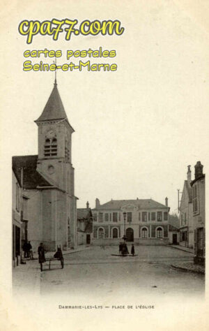 Dammarie Les Lys (Seine-et-Marne) - Place de l&rsquo;Eglise