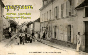 Dampmart (Seine-et-Marne) - Rue de Lagny