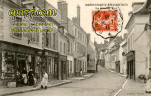 Donnemarie Dontilly (Seine-et-Marne) - La Grande Rue