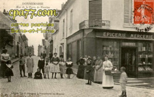 Donnemarie Dontilly (Seine-et-Marne) - Rue de la Porte de Provins