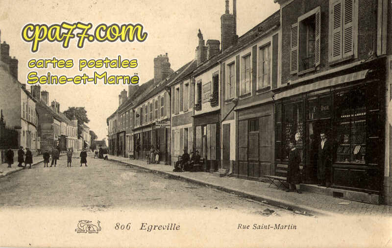 Égreville (Seine-et-Marne) - Rue Saint-Martin
