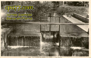 Favières (Seine-et-Marne) - Le Lavoir