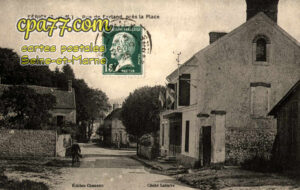 Féricy (Seine-et-Marne) - Rue de Ferland, près la Place
