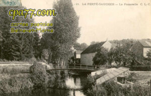 La Ferté Gaucher (Seine-et-Marne) - La Passerelle