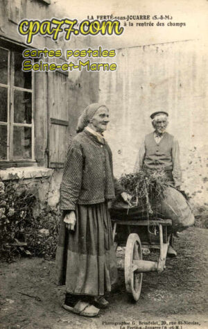 La Ferté Sous Jouarre (Seine-et-Marne) - Deux bons Briards à la rentréedes champs