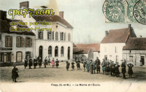 Flagy (Seine-et-Marne) - La Mairie et l&rsquo;Ecole