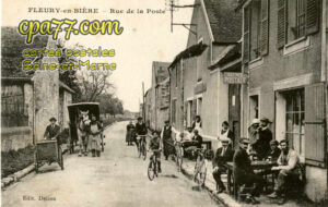 Fleury En Bière (Seine-et-Marne) - Rue de la Poste