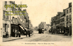 Fontainebleau (Seine-et-Marne) - Place de l&rsquo;Etape-aux-Vins